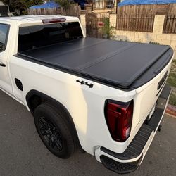 5.8ft Hard Tri Fold Cover Chevy Silverado / GMC Sierra 