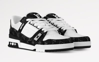 LV Trainers men size 9