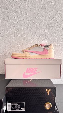 Travis Scott Shy Pink Size 10