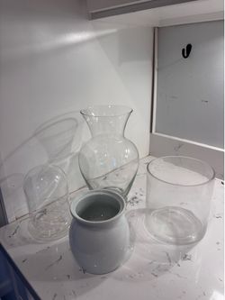 4 glass vases