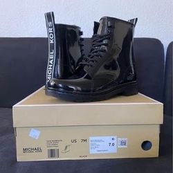 Michael Kors - Tavie Rainbootie - 7 W