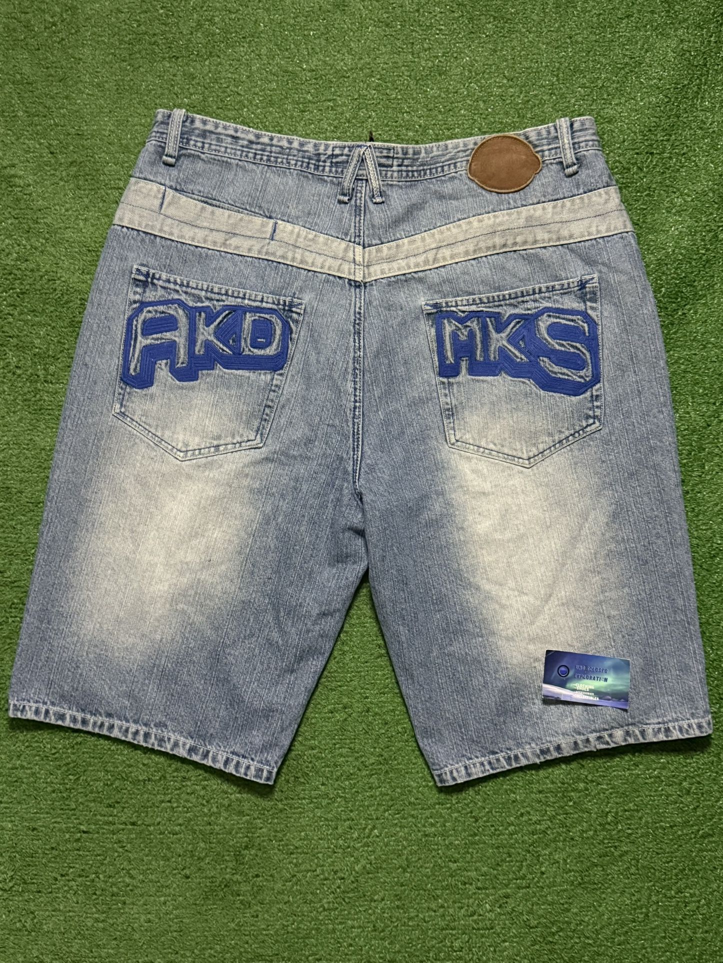 Vintage Akademiks Jorts W38