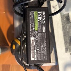 Sony Laptop Plug VGP-AC19V48