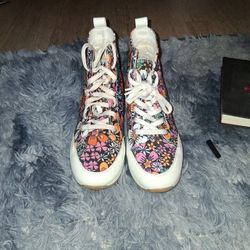 High Top Flower Shoes Size 8 Women