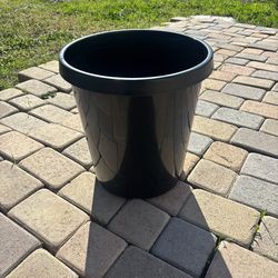 15 Gallon Black Pot