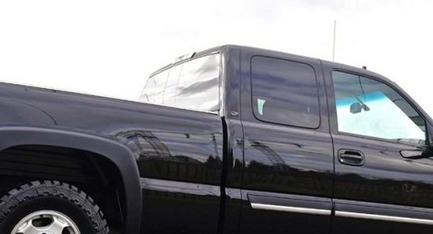 SPECTACULAR CAR!! 2003 CHEVROLET SILVERADO Never Abused$$