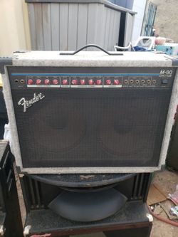 Fender M 80 Amp