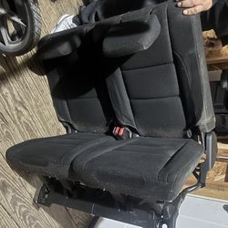 Durango Cloth Seats middle row and back row 