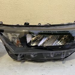 Headlight For Toyoya RAV 4 2019–2022