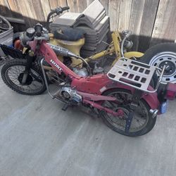 Honda Trail 90’s Plus A Bunch Of Parts. 