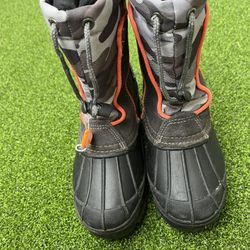 Snow Boots  Size 1 For Boy 