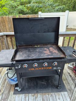 36-Inch Blackstone Griddle – 4-Burner (Works Great, Needs Minor Surface Rust Cleaned)