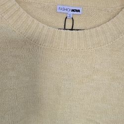 Yellow sweater. Size Large 