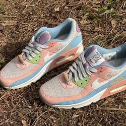  Nike Air Max 90 SE 'Sun Club' sneakers. Size 8