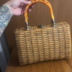 1950’s /1960’s DAYNE TAYLOR WICKER HANDBAG