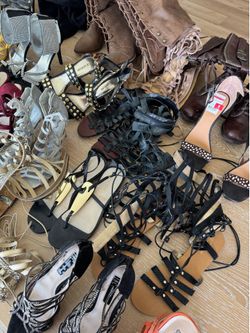 40 Pairs Shoes