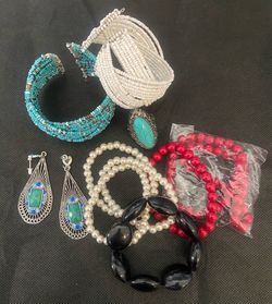 Vintage Costume Jewelry- LOT FOR $20