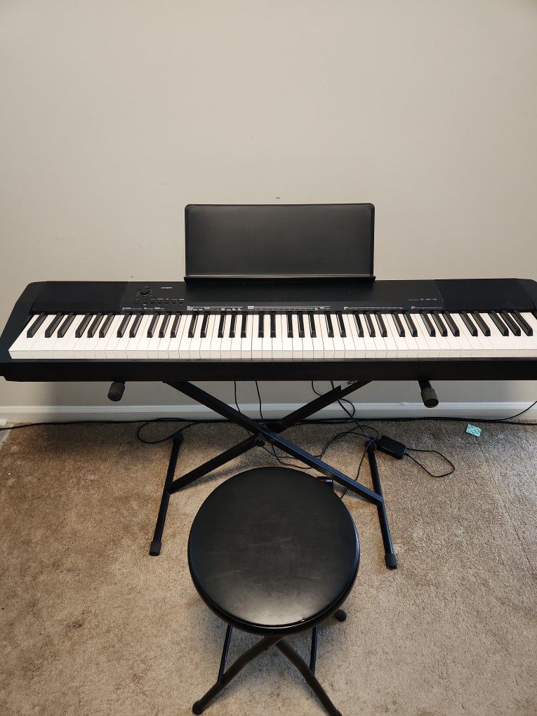 Casio CDP-135 + Pedal/Chair/Stand