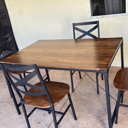Dining Table And 4 Chairs 