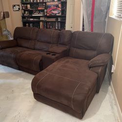 Sectional Sofa With Recliner And Reclining Chase