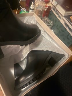 Jessica Cline boots