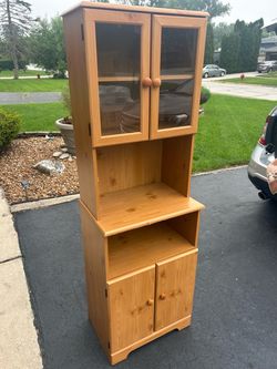 kitchen cabinet