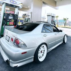 2001 Lexus IS 300