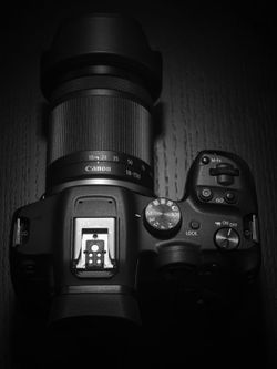 FS: CANON RF 18-150