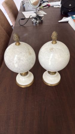 White Granite Finial Decoration