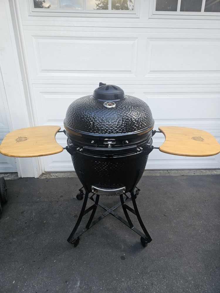Pit Boss Kamado