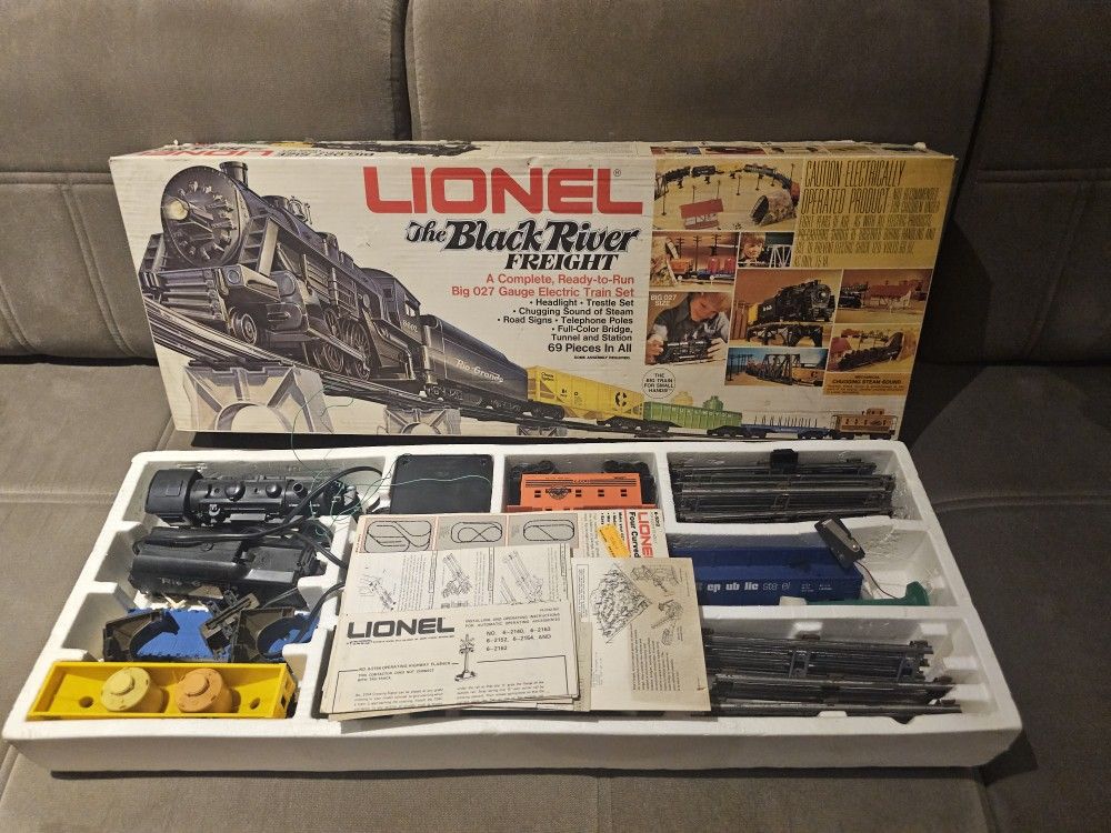 Lionel Black River Freight Big O27 Gauge Electric train set locomotive 8602