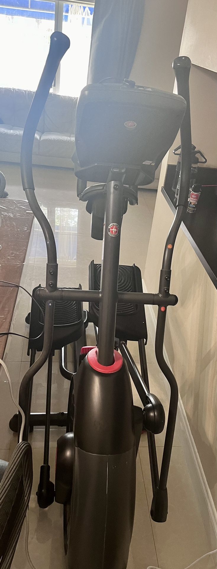 Schwinn 470 Elliptical