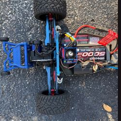 This item is a Traxxas RC car