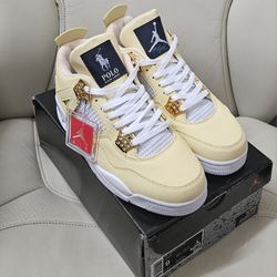 Jordan 4 Retro 