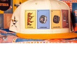 Houston Astros 713 Day Loteria Collection Box - Game + Hat

