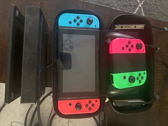 Nintendo switch w/dock wires controllers