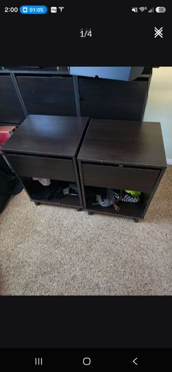 2 nightstands
