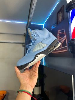 Jordan 5 UNC
