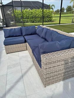 Outdoor furniture set