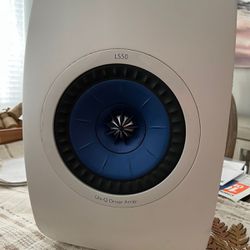 KEF LS50 Single Speaker In Excellent Condition For Sale 