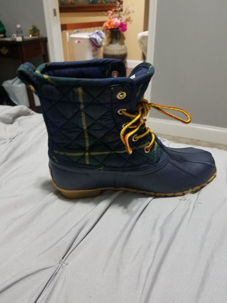 Polo snow boots (kids size 4)