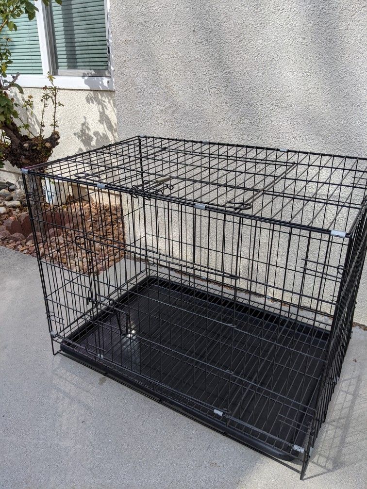 Dog Kennel/Crate