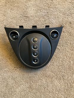 2012-2019 FIAT 500E Automatic Gear selector with bezel OEM USED