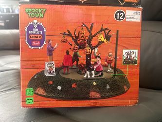 Lemax Halloween Village
