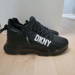 DKNY Leather Air Tennis Shoes Women's 7