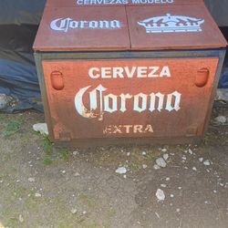 Corona Box Cooler