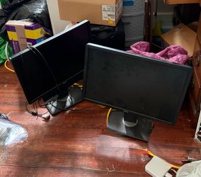 2 telescoping dell monitors