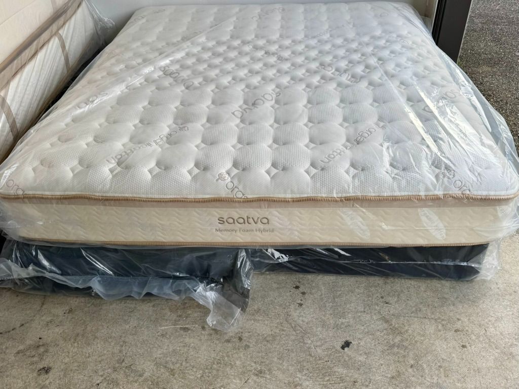 Saatva Hybrid California King Mattress - Delivery Available!