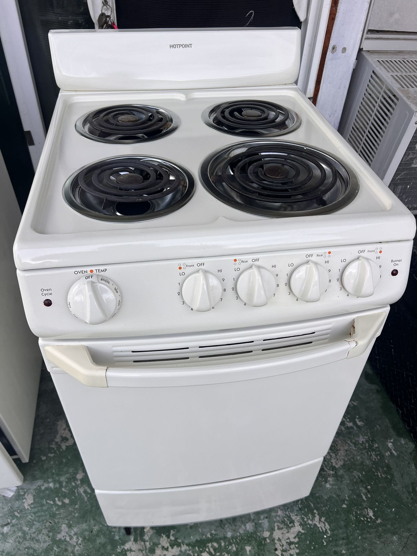 Hotpoint Stove 20”