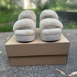 Ugg Slides